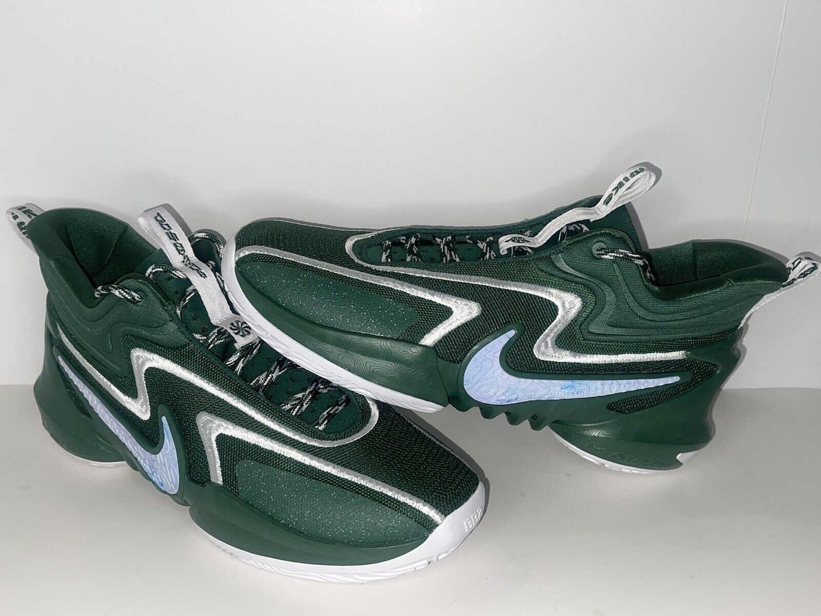 Clever NIKE MICHIGAN STATE SPARTANS MSU  TEAM ISSUED COSMIC UNITY 2 BASKETBALL SHOES 13 on eBay